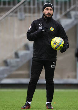 Hammarbys assisterande tränare Pablo Pinones-Arce