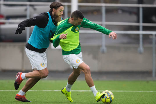 Hammarbys Björn Paulsen och Nikola Djurdjic