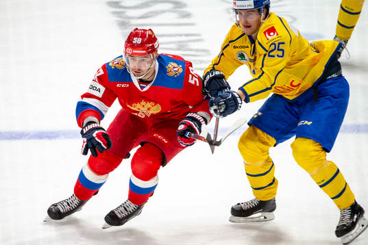 Anton Slepyshev #58, RUS, Philip Holm #25, SWE