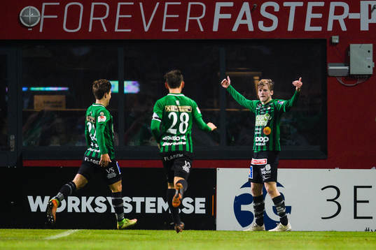 Varbergs spelare jublar