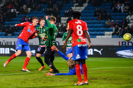 Helsingborgs Andri Runar Bjarnason  gör 3-1