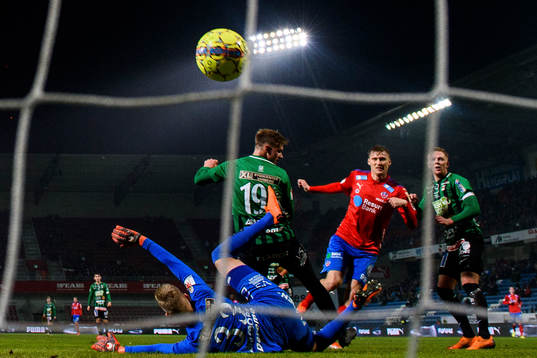 Helsingborgs Andri Runar Bjarnason gör 3-1 målet bakom