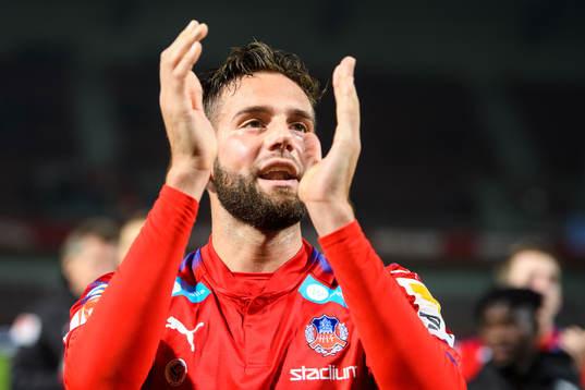 Helsingborgs Mikael Dahlberg tackar publiken