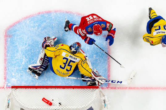 Magnus Hellberg #35, SWE, Alexei Byvaltsev #38, RUS (Andrei