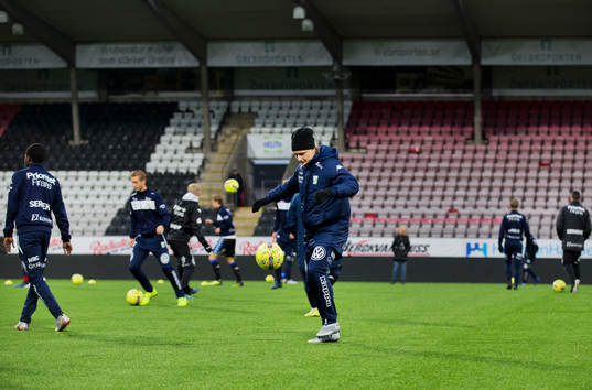 IFK Göteborgspelarna värmer upp