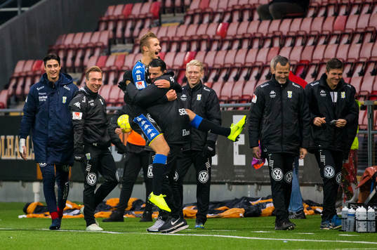 IFK Göteborgs Benjamin Nygren gör 0-1 och jublar med