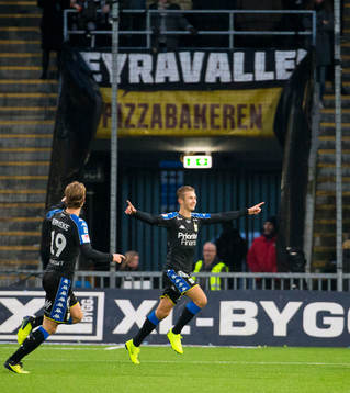 IFK Göteborgs Benjamin Nygren gör 0-1 och jublar