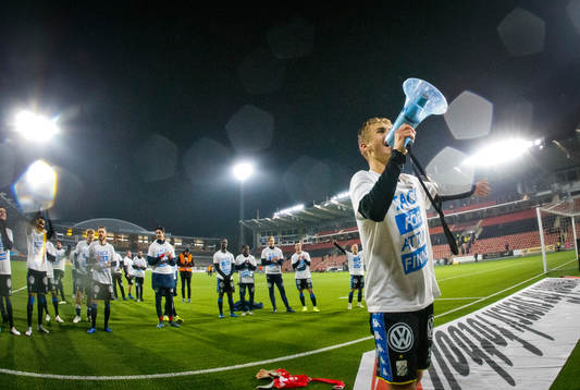 IFK Göteborgs Benjamin Nygren tackar fansen