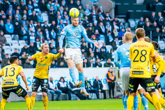 Malmö FFs Lasse Nielsen mot Elfsborgs Simon Lundevall