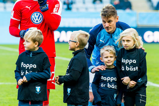 Malmö FFs målvakt Johan Dahlin och Markus Rosenberg med