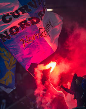 En bengal och en norrköpingsflagga