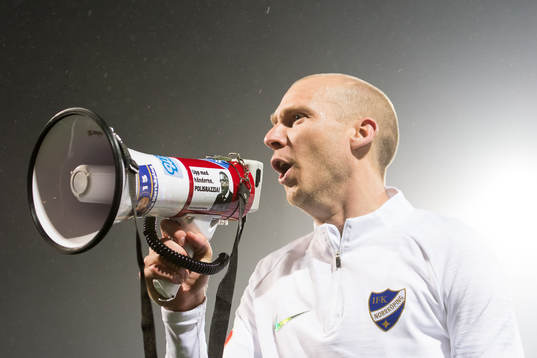 Norrköpings Andreas Johansson tackar publiken