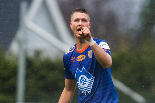 Hólmbert Fridjónsson of Aalesund reacts
