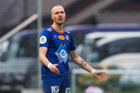 Aron Elís Thrándarson of Aalesund reacts
