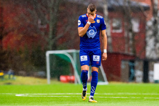 Hólmbert Fridjónsson of Aalesund looks dejected
