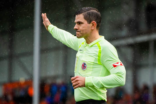 Steinar Hauge, referee