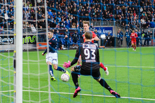 Zymer Bytyqi of Viking scores 3-1