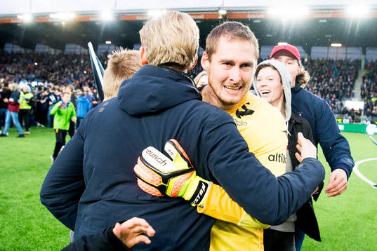 Goalkeeper Iven Austbø of Viking celebrates