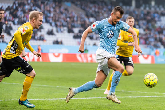1 Malmö FFs Eric Larsson och Elfsborgs Simon Lundevall