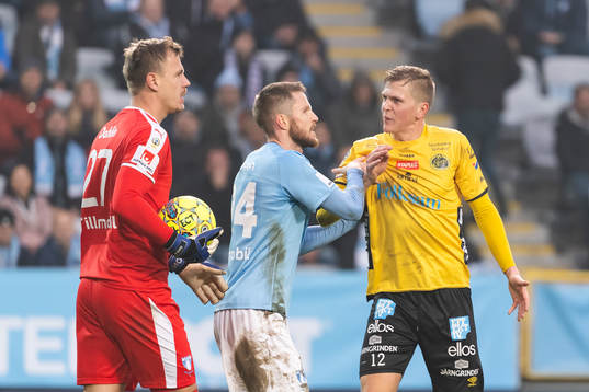 1 Irriterat mellan Malmö FFs Lasse Nielsen och Elfsborgs