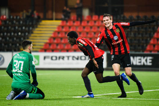 Brommapojkarnas Jack Lahne jublar