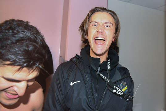 s Kristoffer Olsson jublar