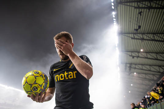 s Sebastian Larsson
