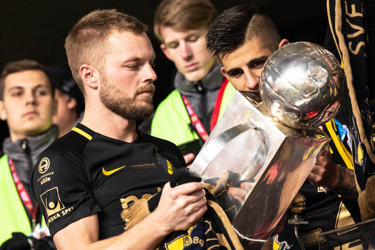 s Sebastian Larsson begrundar pokalen
