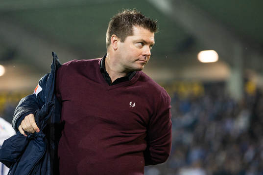 Norrköpings tränare Jens Gustafsson deppar på slutsignal