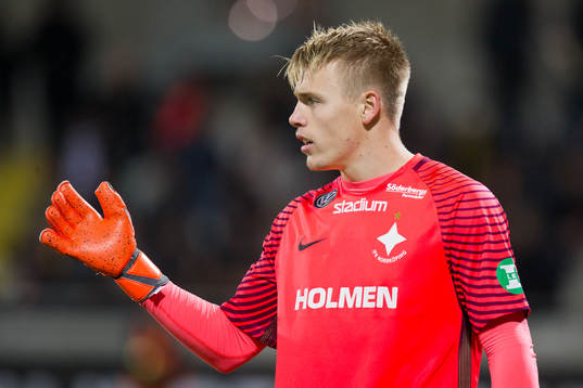 Norrköpings målvakt Isak Pettersson