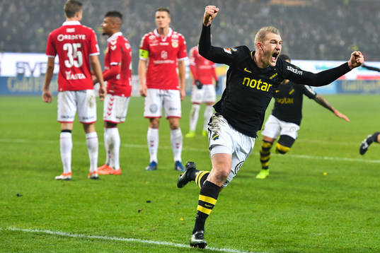 s Robin Jansson jublar