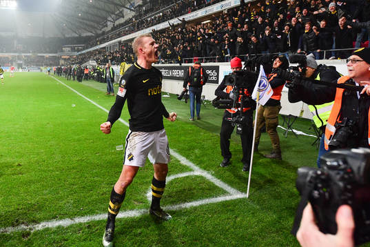 s Robin Jansson jublar