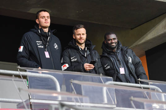 s målvakt Oscar Linnér, Robert Lundström och Enoch Kofi