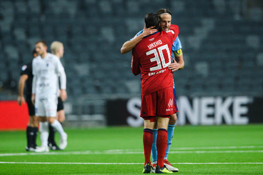 Djurgårdens målvakt Tommi Vaiho och Jonas Olsson