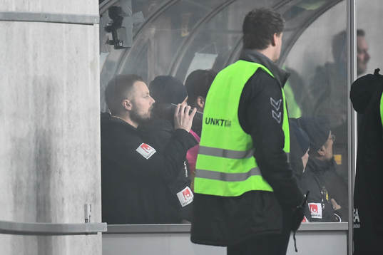 s Sebastian Larsson på bänken