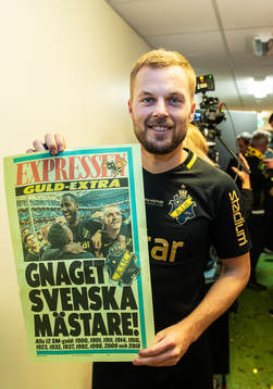 s Sebastian Larsson