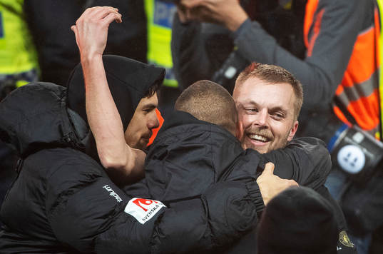 s Sebastian Larsson