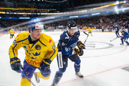 Linus Andersson #28, SWE, Teemu Kivihalme #61, FIN