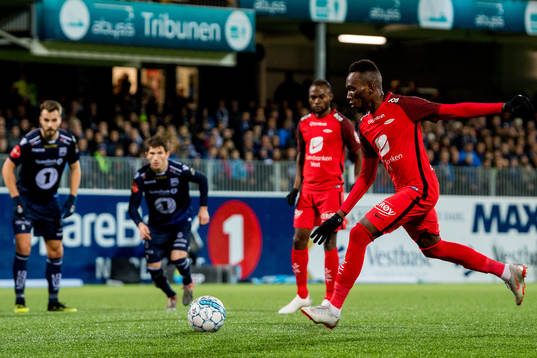 Daouda Bamba of Brann misses from the penalty spot