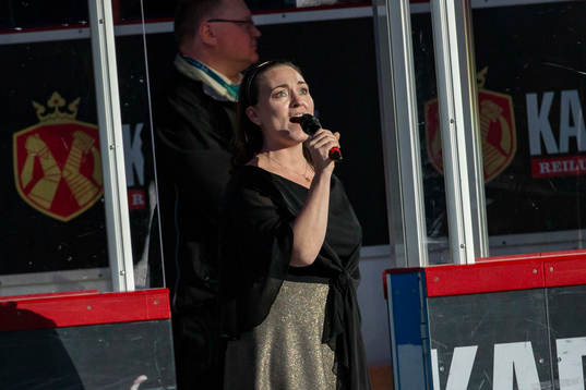 National anthems, Vanessa Philipp