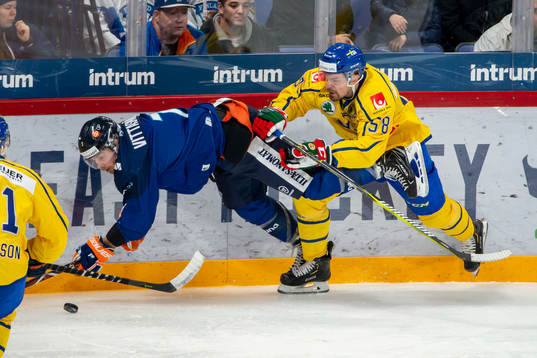 Veli-Matti Vittasmäki #7, FIN, Anton Lander #58, SWE