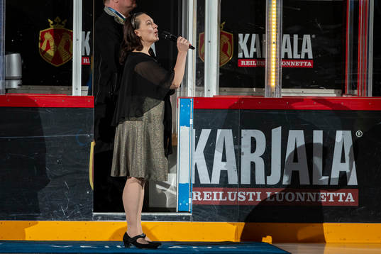 National anthems, Vanessa Philipp