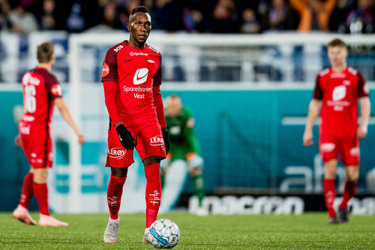 Daouda Bamba of Brann looks dejected