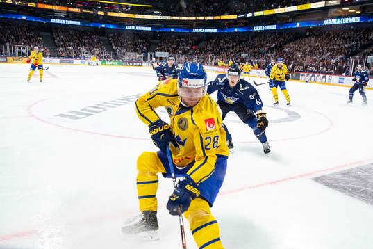 Linus Andersson #28, SWE, Teemu Kivihalme #61, FIN