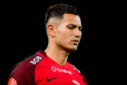 Deyver Vega of Brann looks dejected