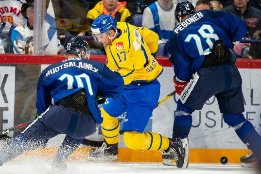 Arttu Ruotsalainen #20, FIN, Dennis Rasmussen #17, SWE,