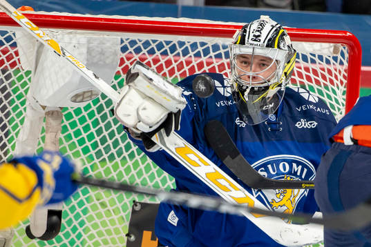 Veini Vehviläinen #35, FIN