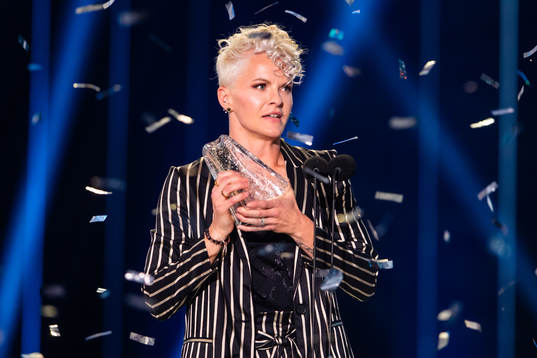 Nilla Fischer tilldelas Diamantbollen