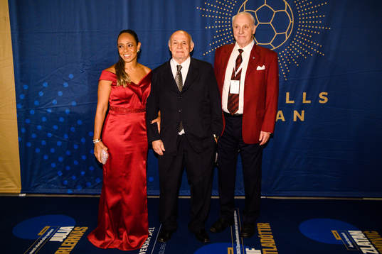 Flavia Kurtis dotter till Péle, Pepe (Jose Macia) och Owe