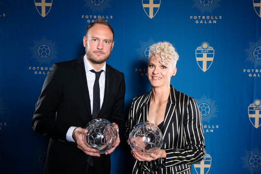 Årets back herr, Andreas Granqvist, och Årets back dam,